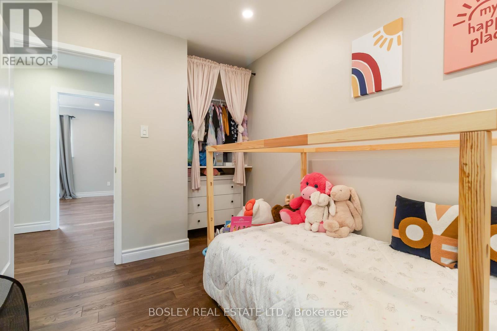 96 Orsett Street, Oakville (Cp College Park), Ontario  L6H 2N9 - Photo 17 - W12215729