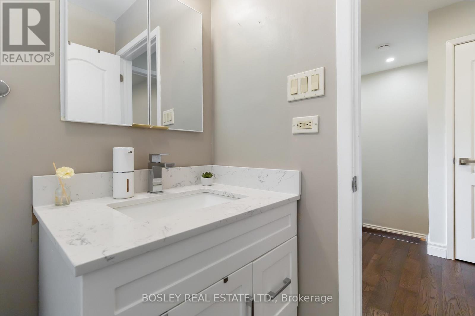96 Orsett Street, Oakville (Cp College Park), Ontario  L6H 2N9 - Photo 21 - W12215729
