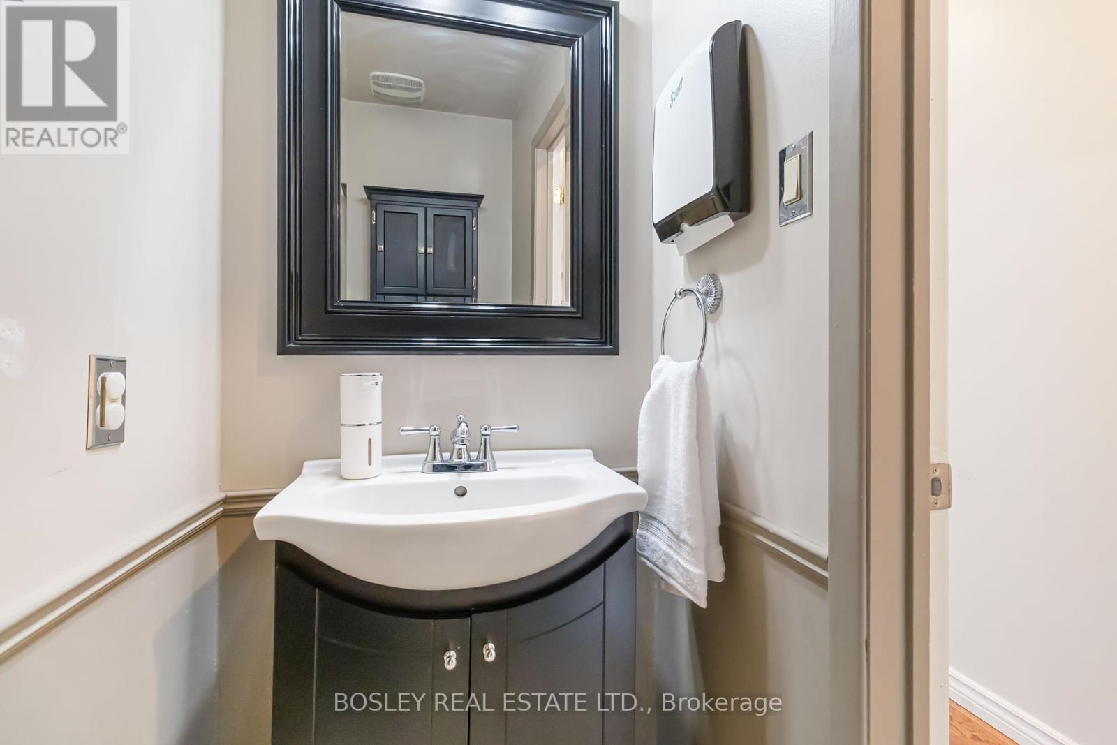 96 Orsett Street, Oakville (Cp College Park), Ontario  L6H 2N9 - Photo 26 - W12215729