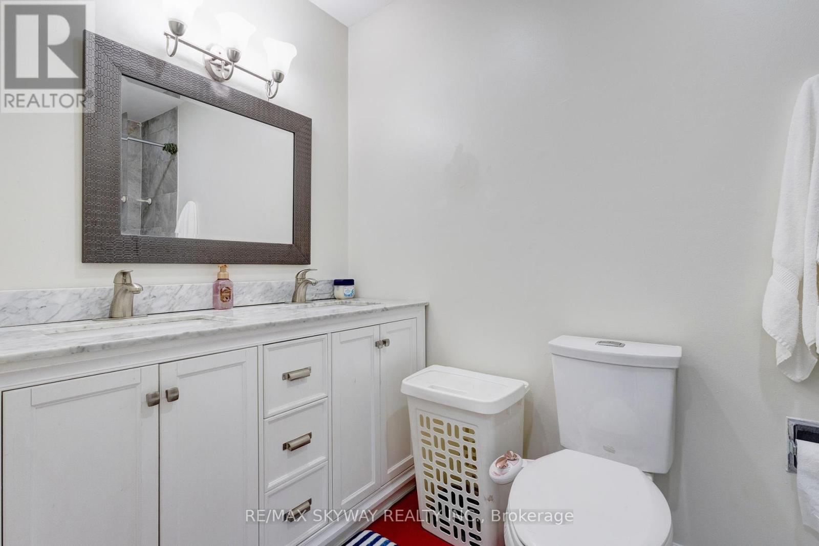 2637 Widemarr Road, Mississauga (Clarkson), Ontario  L5J 1M4 - Photo 28 - W12215742