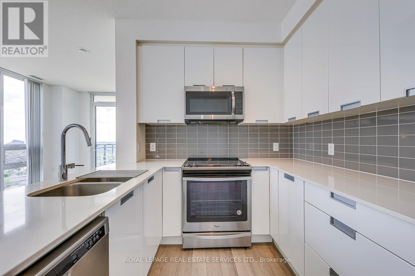 2107 - 5025 Fours Spring Avenue, Toronto, Ontario  L5R 0E4 - Photo 8 - W12215753