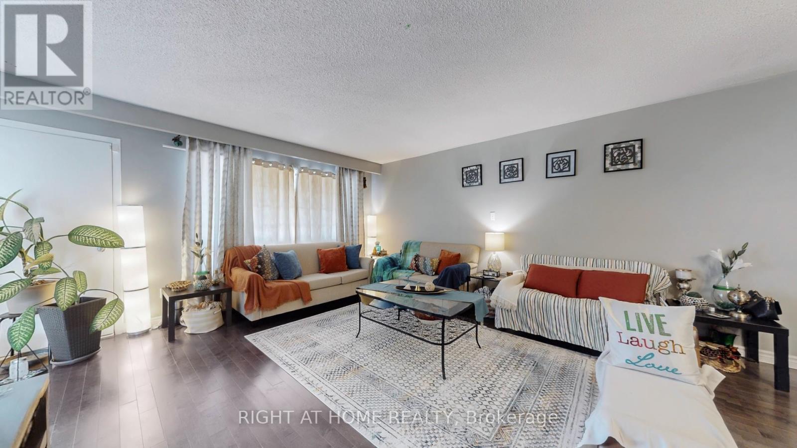 3456 Oakglade Crescent, Mississauga (Erindale), Ontario  L5C 1X5 - Photo 6 - W12215777