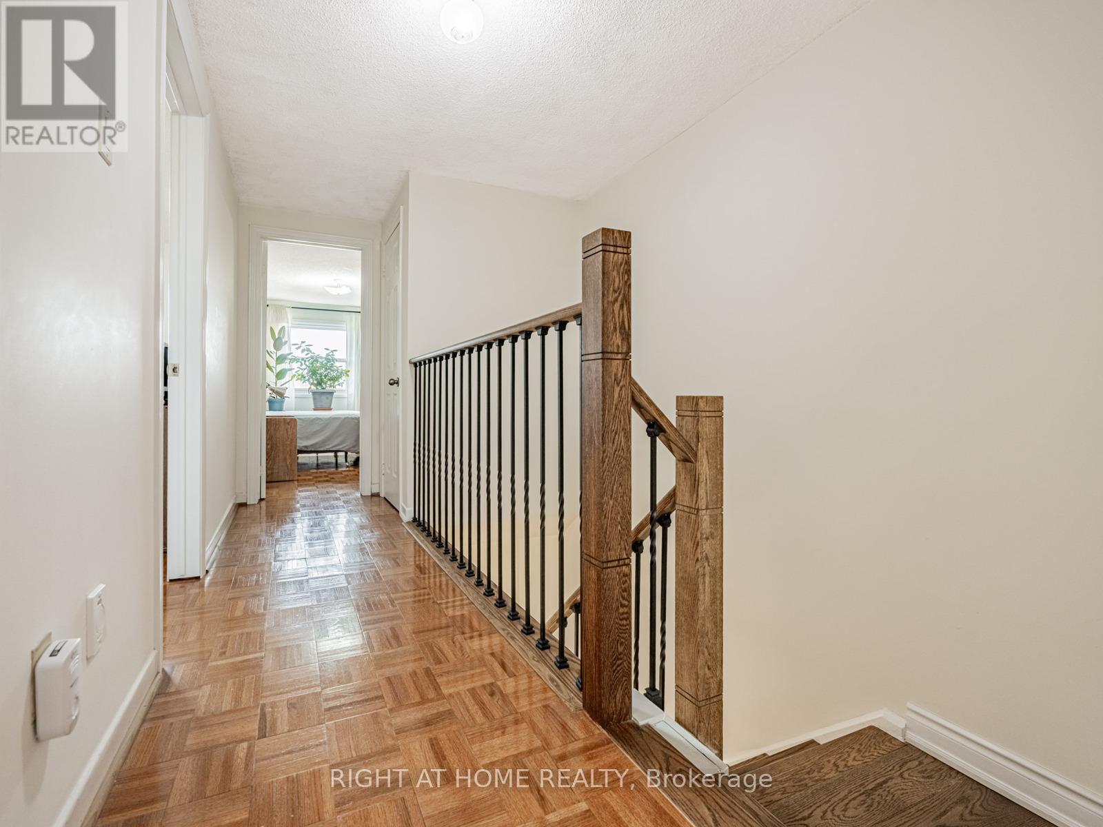 121 Ashridge Court, Mississauga (Rathwood), Ontario  L4Z 1K5 - Photo 18 - W12215787