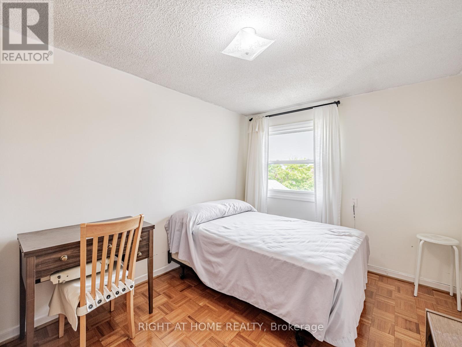 121 Ashridge Court, Mississauga (Rathwood), Ontario  L4Z 1K5 - Photo 21 - W12215787