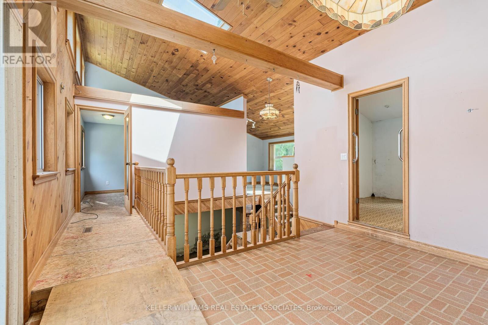 12442 Wolseley Street, Halton Hills (Limehouse), Ontario  L0P 1H0 - Photo 11 - W12215801