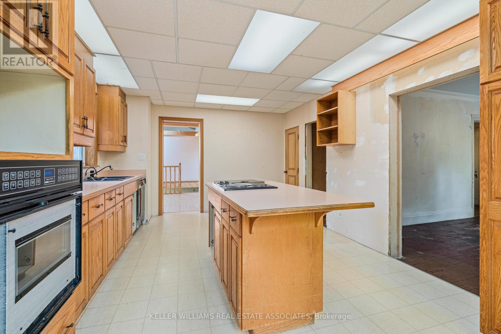 12442 Wolseley Street, Halton Hills (Limehouse), Ontario  L0P 1H0 - Photo 18 - W12215801