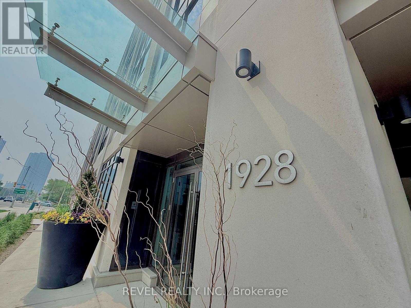 3605 - 1928 Lake Shore Boulevard W, Toronto (High Park-Swansea), Ontario  M6S 0B1 - Photo 3 - W12215809