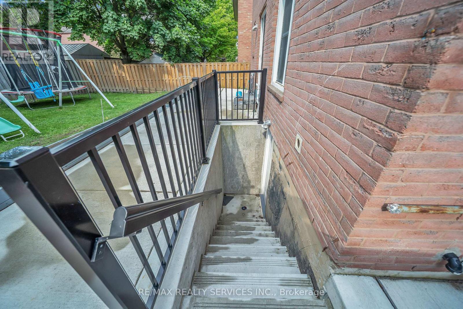 305 Faith Drive, Orangeville, Ontario  L9W 4P8 - Photo 39 - W12215812