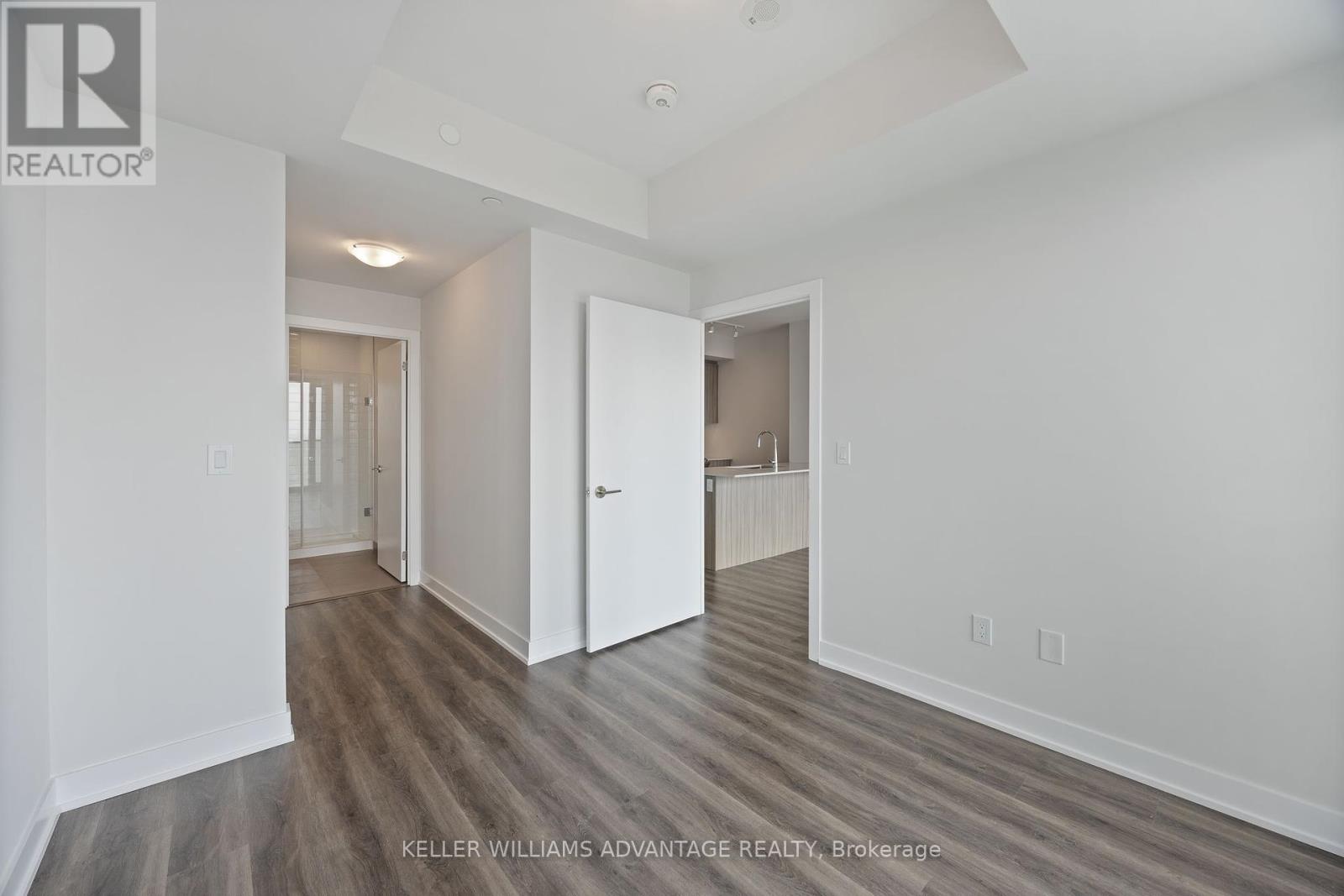 4703 - 430 Square One Drive, Mississauga, Ontario  L5B 0L6 - Photo 16 - W12215822