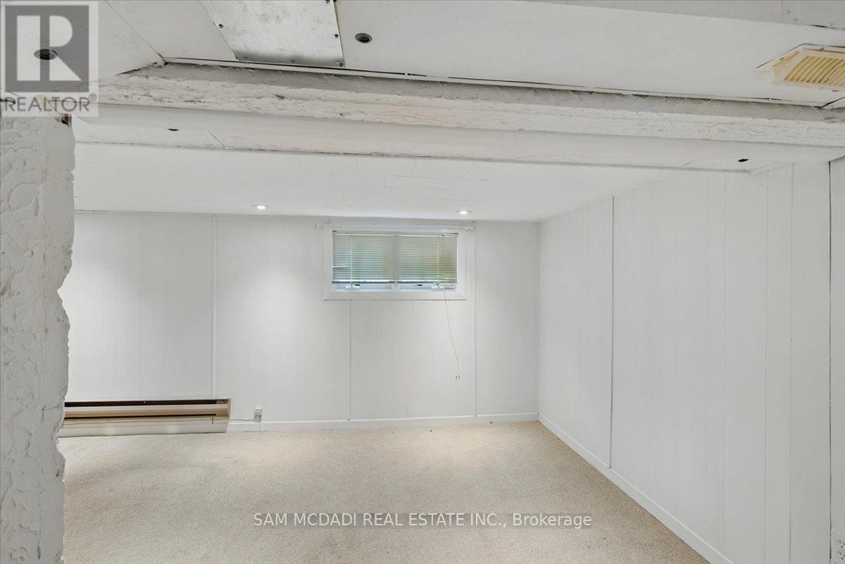 62 Maple Avenue S, Mississauga (Port Credit), Ontario  L5H 2R6 - Photo 28 - W12215840