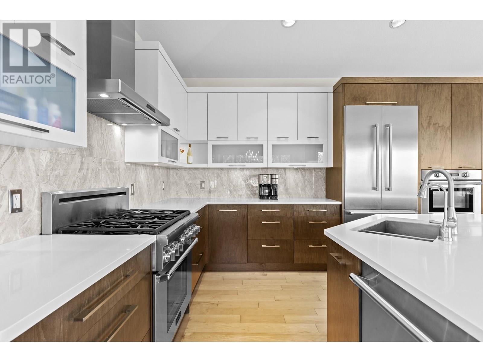 248 Magic Drive, Kelowna, British Columbia  V1V 1N2 - Photo 17 - 10351627