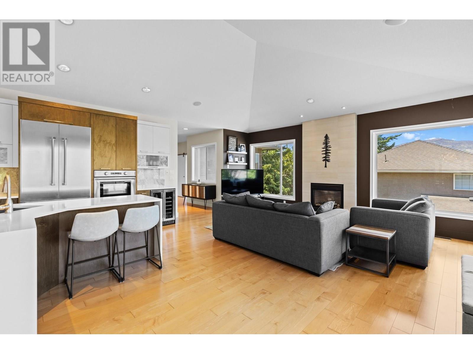 248 Magic Drive, Kelowna, British Columbia  V1V 1N2 - Photo 21 - 10351627