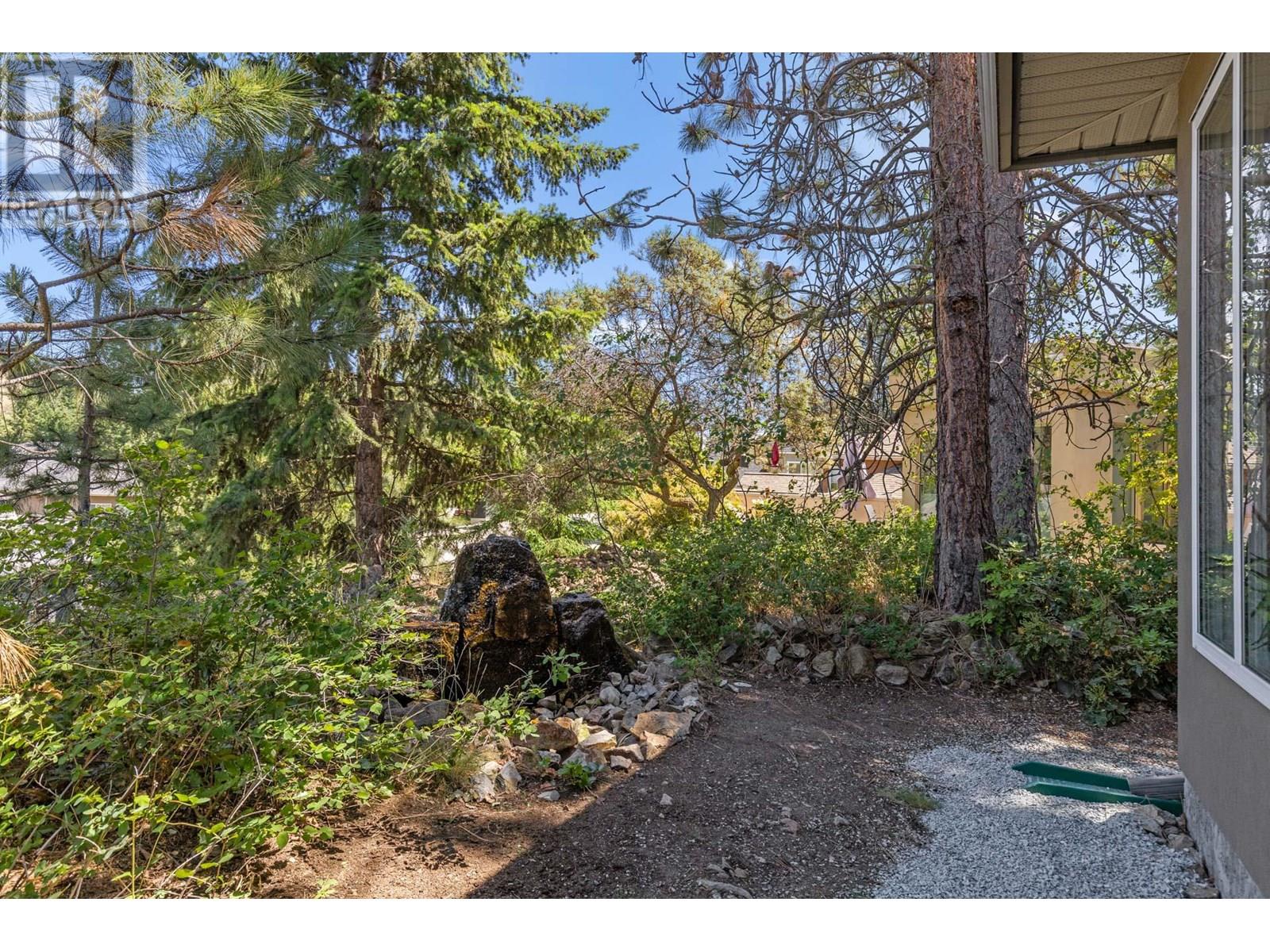 248 Magic Drive, Kelowna, British Columbia  V1V 1N2 - Photo 25 - 10351627