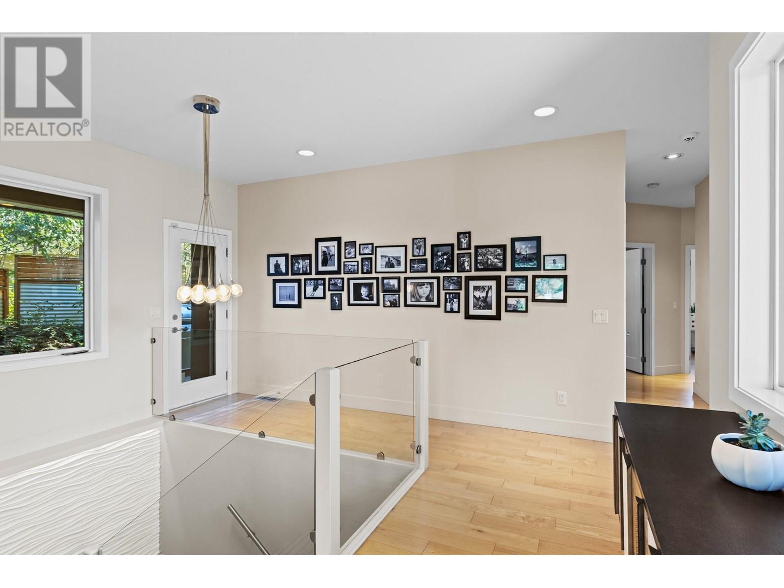248 Magic Drive, Kelowna, British Columbia  V1V 1N2 - Photo 9 - 10351627