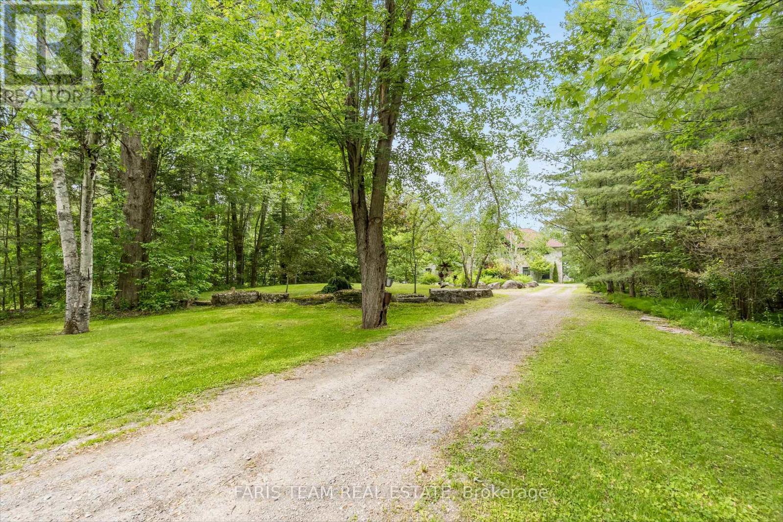 241 Monck Road, Kawartha Lakes, Ontario  L0K 4W0 - Photo 5 - X12215656