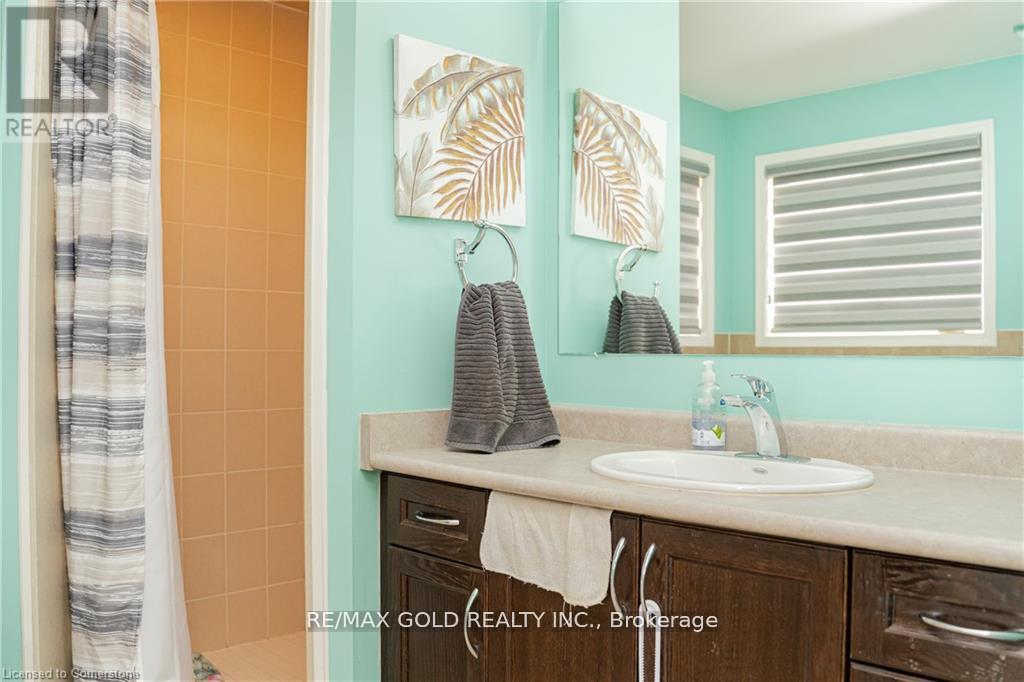 217 Thomas Avenue, Brantford, Ontario  N3S 0E2 - Photo 22 - X12215676