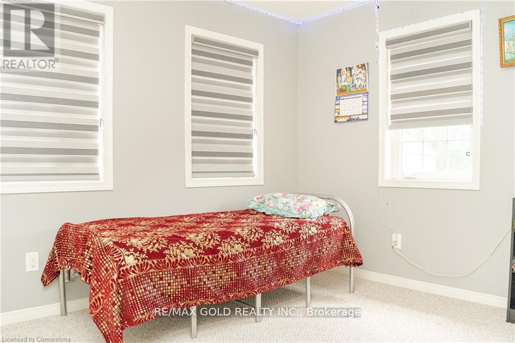 217 Thomas Avenue, Brantford, Ontario  N3S 0E2 - Photo 25 - X12215676