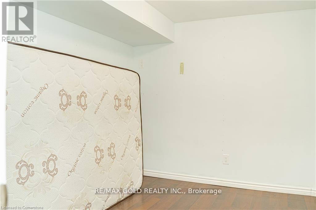 217 Thomas Avenue, Brantford, Ontario  N3S 0E2 - Photo 31 - X12215676