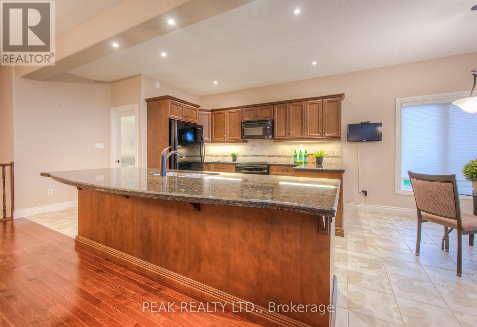 56 Bonaventure Drive, Wilmot, Ontario  N3A 4P9 - Photo 16 - X12215687