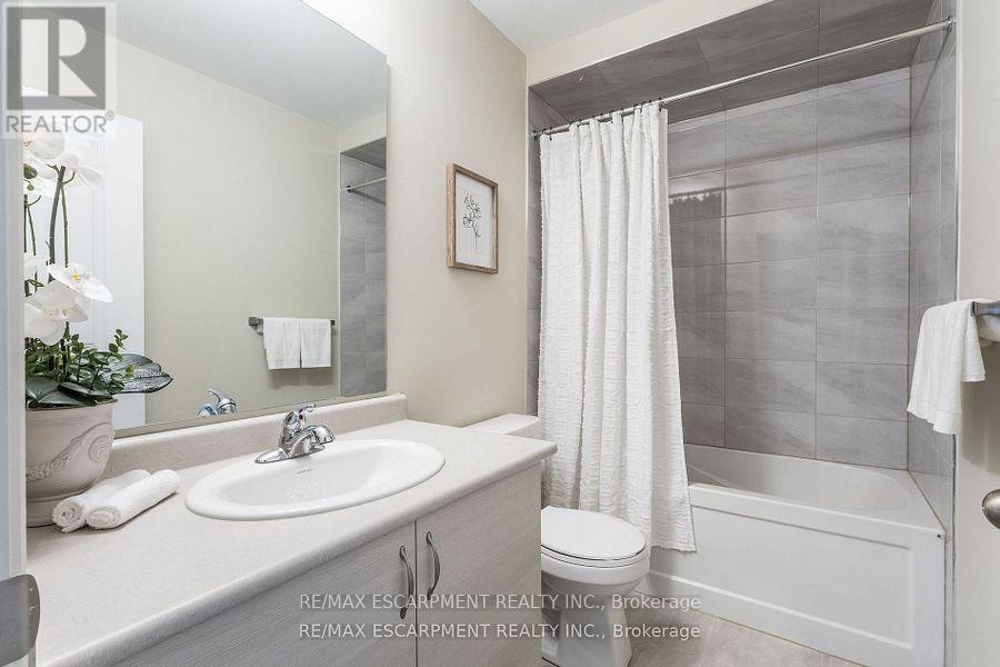 41 Foothills Lane, Hamilton (Winona), Ontario  L8E 0K1 - Photo 24 - X12215793