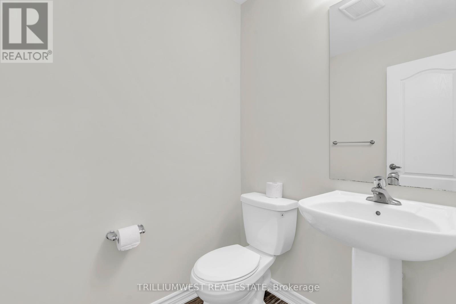 377 Dolman Street, Woolwich, Ontario  N0B 1M0 - Photo 8 - X12215798