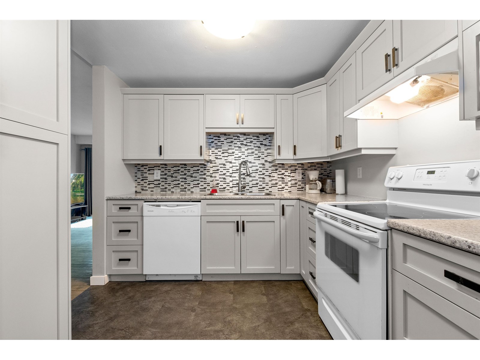 28 5536 Vedder Road, Vedder Crossing, Chilliwack, British Columbia  V2R 3X5 - Photo 4 - R3014518