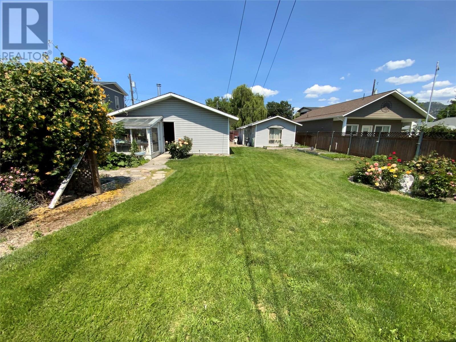 449 Conklin Avenue, Penticton, British Columbia  V2A 2T3 - Photo 3 - 10351937