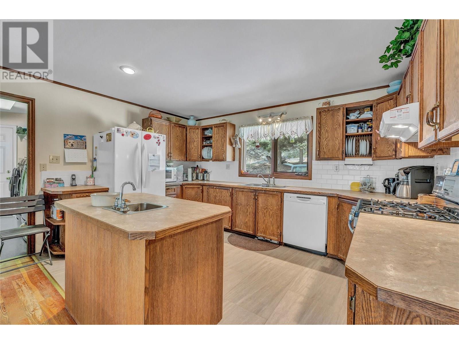 1116 Old Hedley Road, Princeton, British Columbia  V0X 1W0 - Photo 14 - 10351302