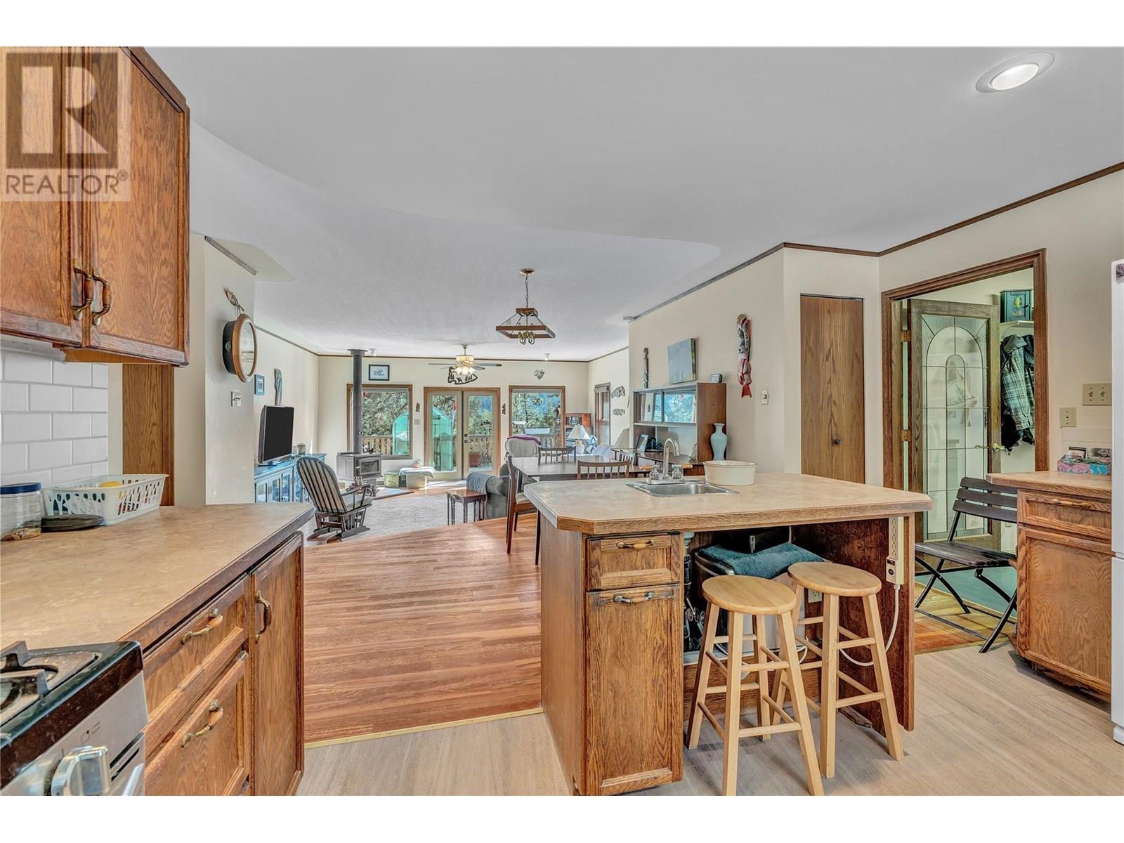 1116 Old Hedley Road, Princeton, British Columbia  V0X 1W0 - Photo 16 - 10351302
