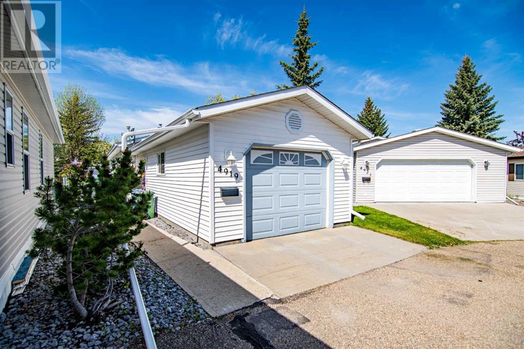 Property at 4919 Dorchester Avenue image 3