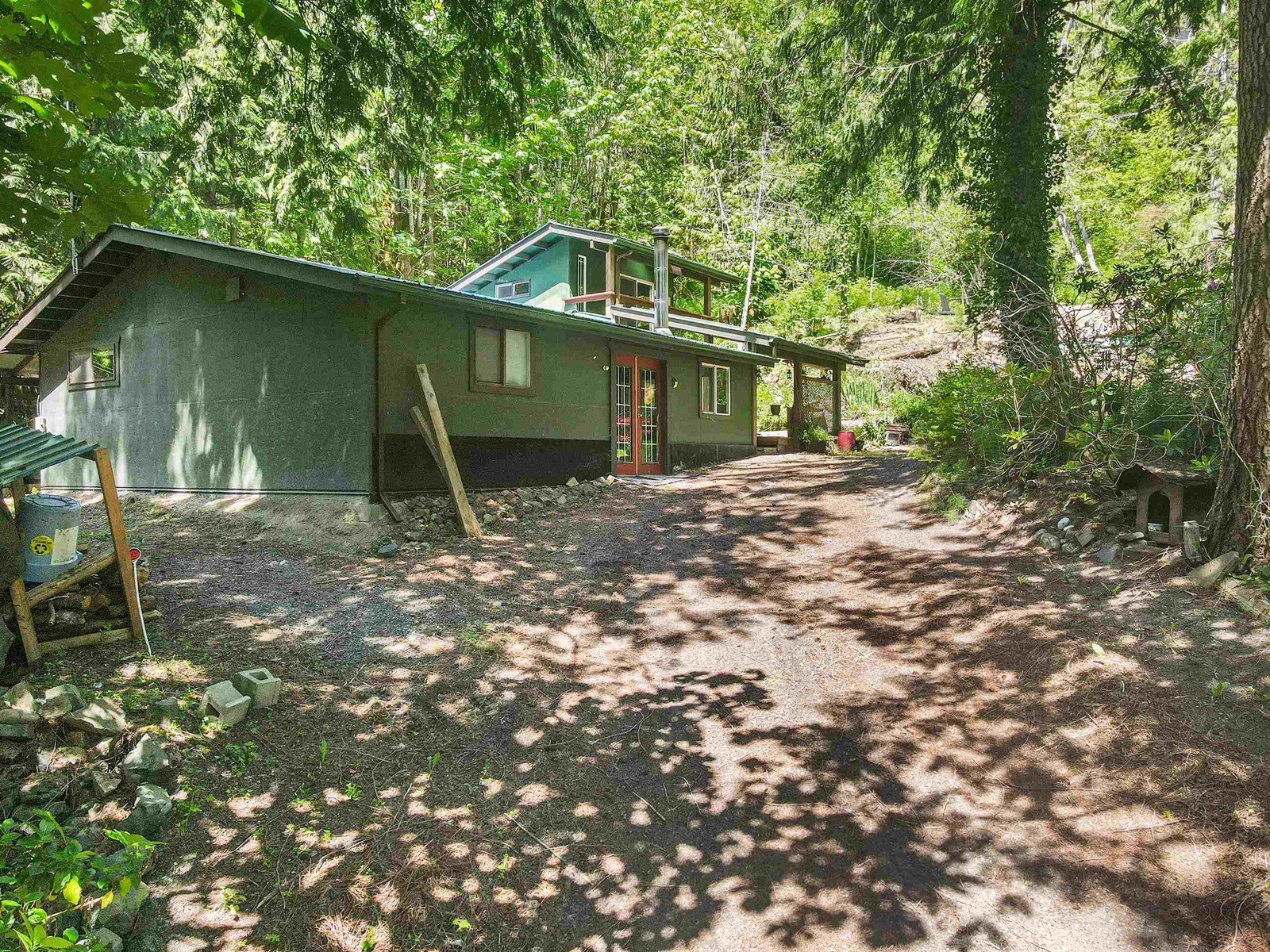 4139 Slesse Road, Chilliwack River Valley, Sardis - Chwk River Valley, British Columbia  V4Z 1B3 - Photo 1 - R3013064