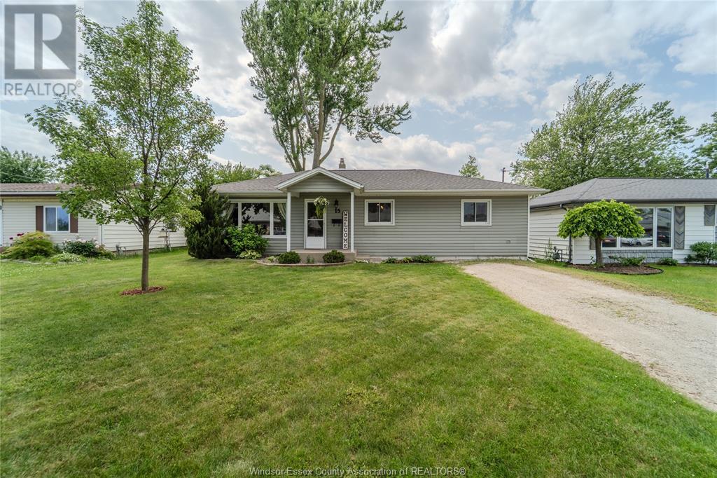 15 James, Leamington, Ontario  N8H 2T6 - Photo 3 - 25014906