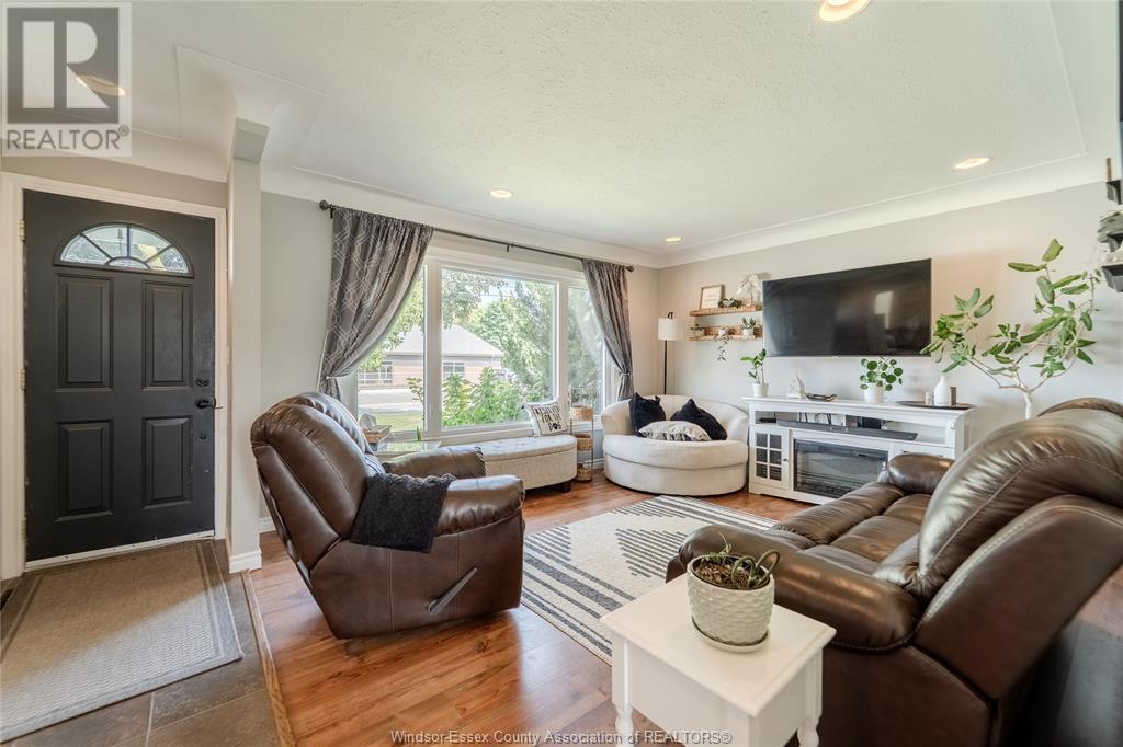 15 James, Leamington, Ontario  N8H 2T6 - Photo 6 - 25014906