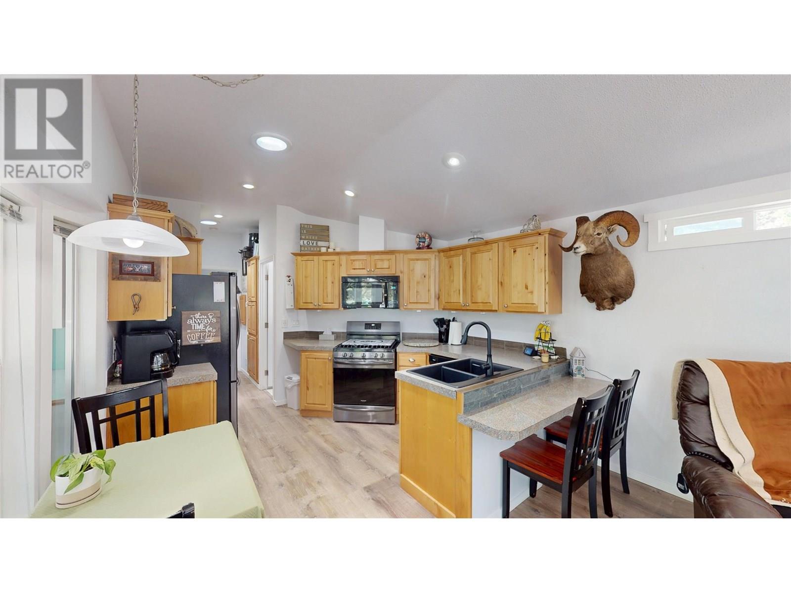 3320 Theatre Road N Unit# 5, Cranbrook, British Columbia  V1C 7B8 - Photo 14 - 10347731