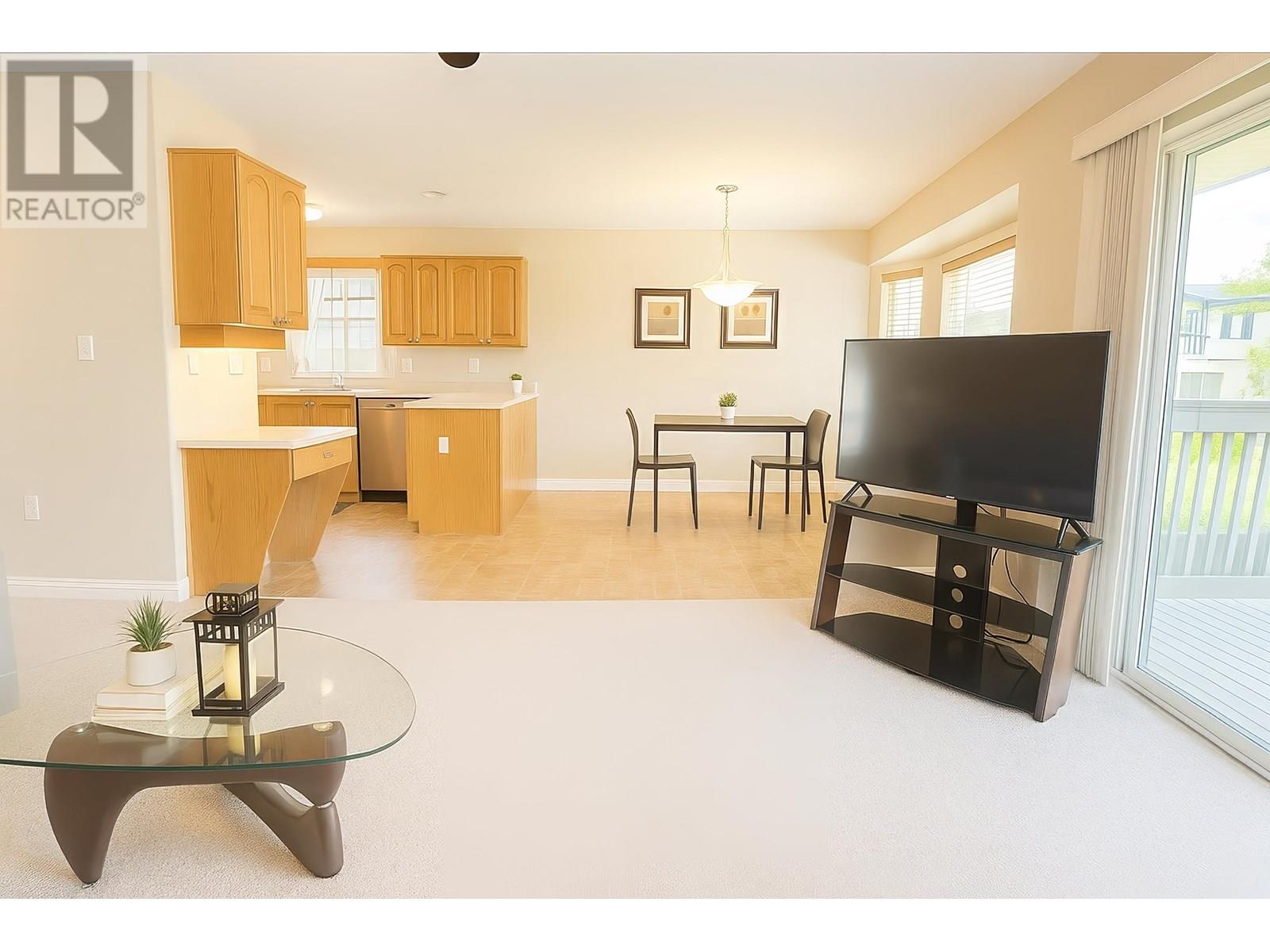 310 Mundy Street, Coquitlam, British Columbia  V3K 5M4 - Photo 8 - R3014461