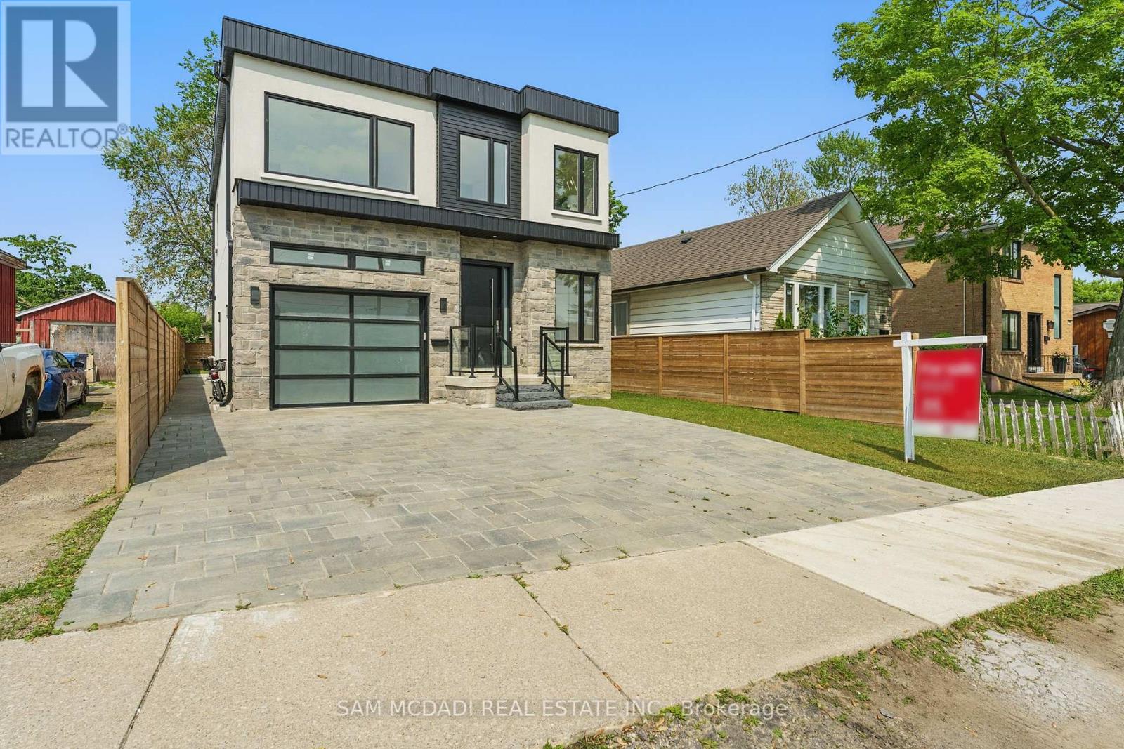 1037 MEREDITH AVENUE, Mississauga, Ontario