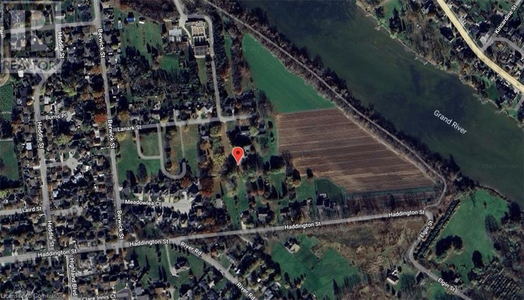 Property at 331 LANARK Street image 4