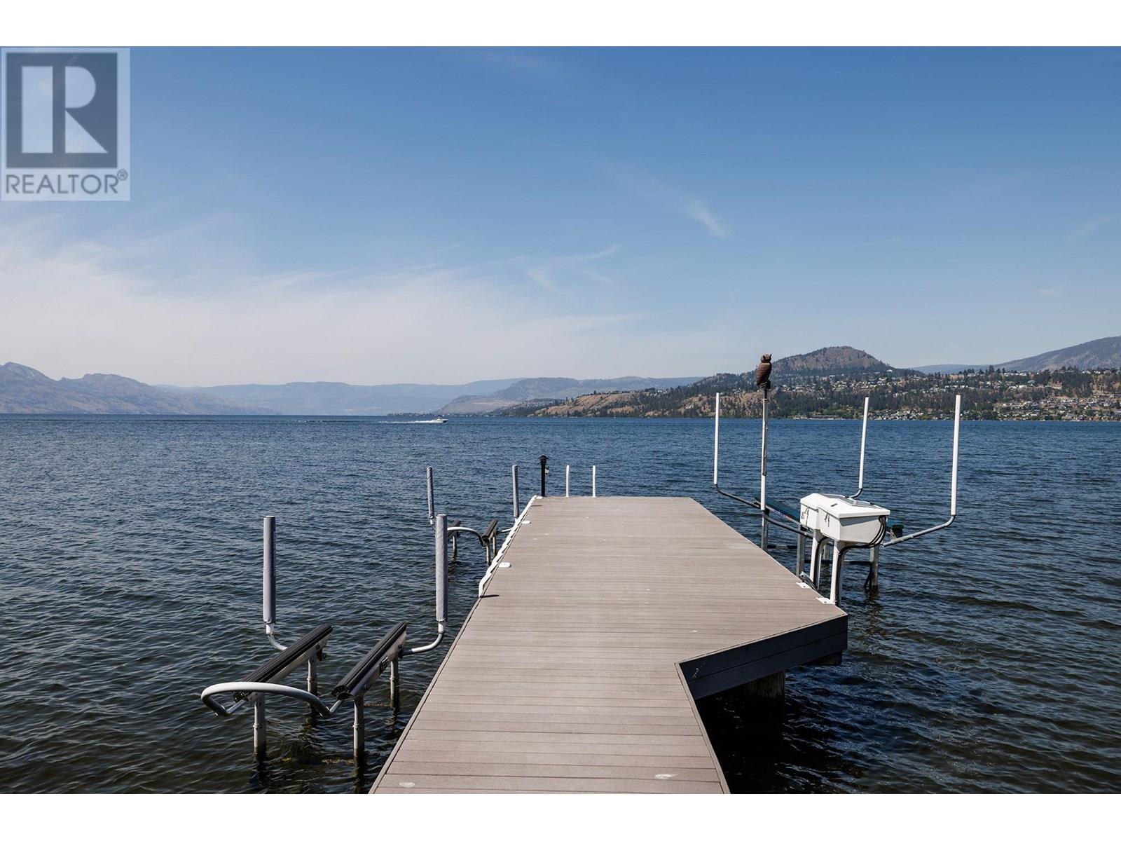 3264 Watt Road, Kelowna, British Columbia  V1W 3C8 - Photo 3 - 10345261