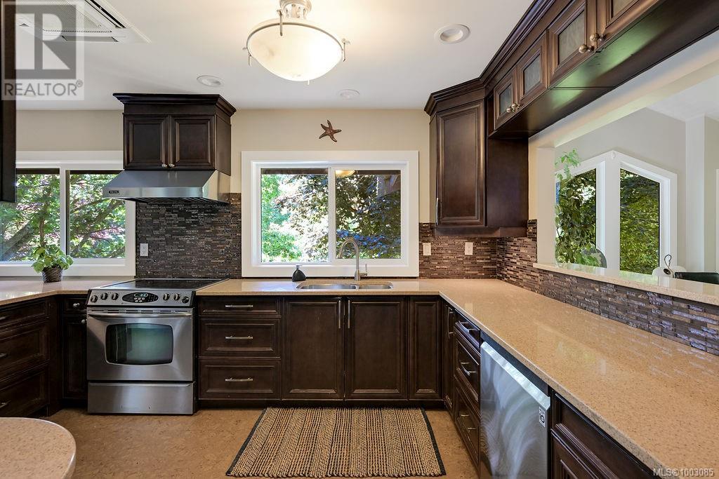 956 Royal Oak Dr, Saanich, British Columbia  V8X 3T4 - Photo 15 - 1003085