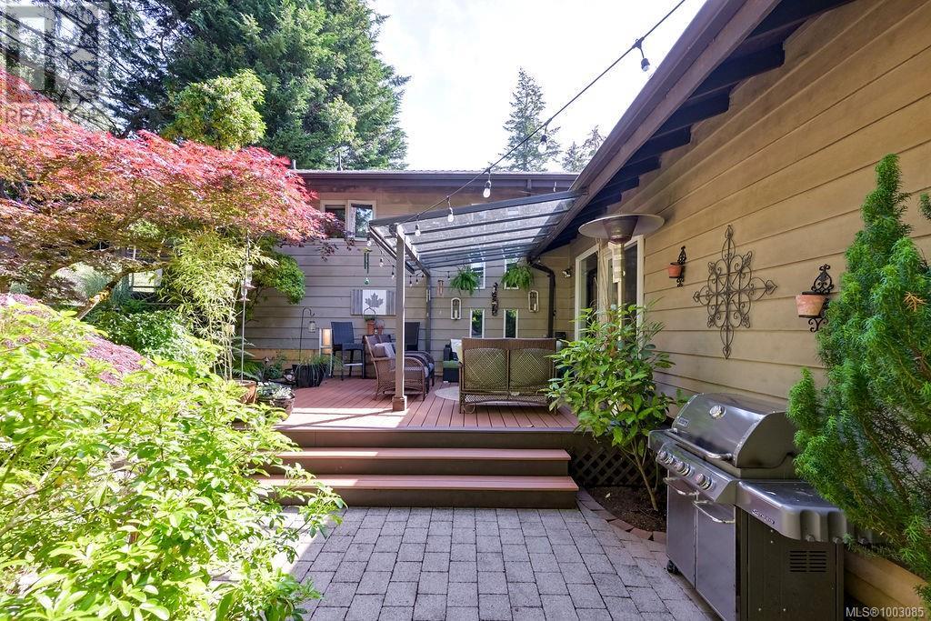 956 Royal Oak Dr, Saanich, British Columbia  V8X 3T4 - Photo 50 - 1003085