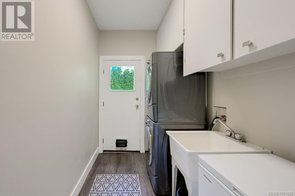 956 Royal Oak Dr, Saanich, British Columbia  V8X 3T4 - Photo 42 - 1003085
