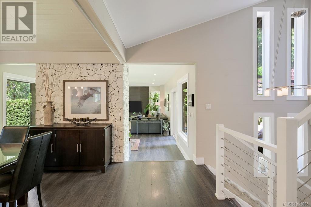 956 Royal Oak Dr, Saanich, British Columbia  V8X 3T4 - Photo 38 - 1003085