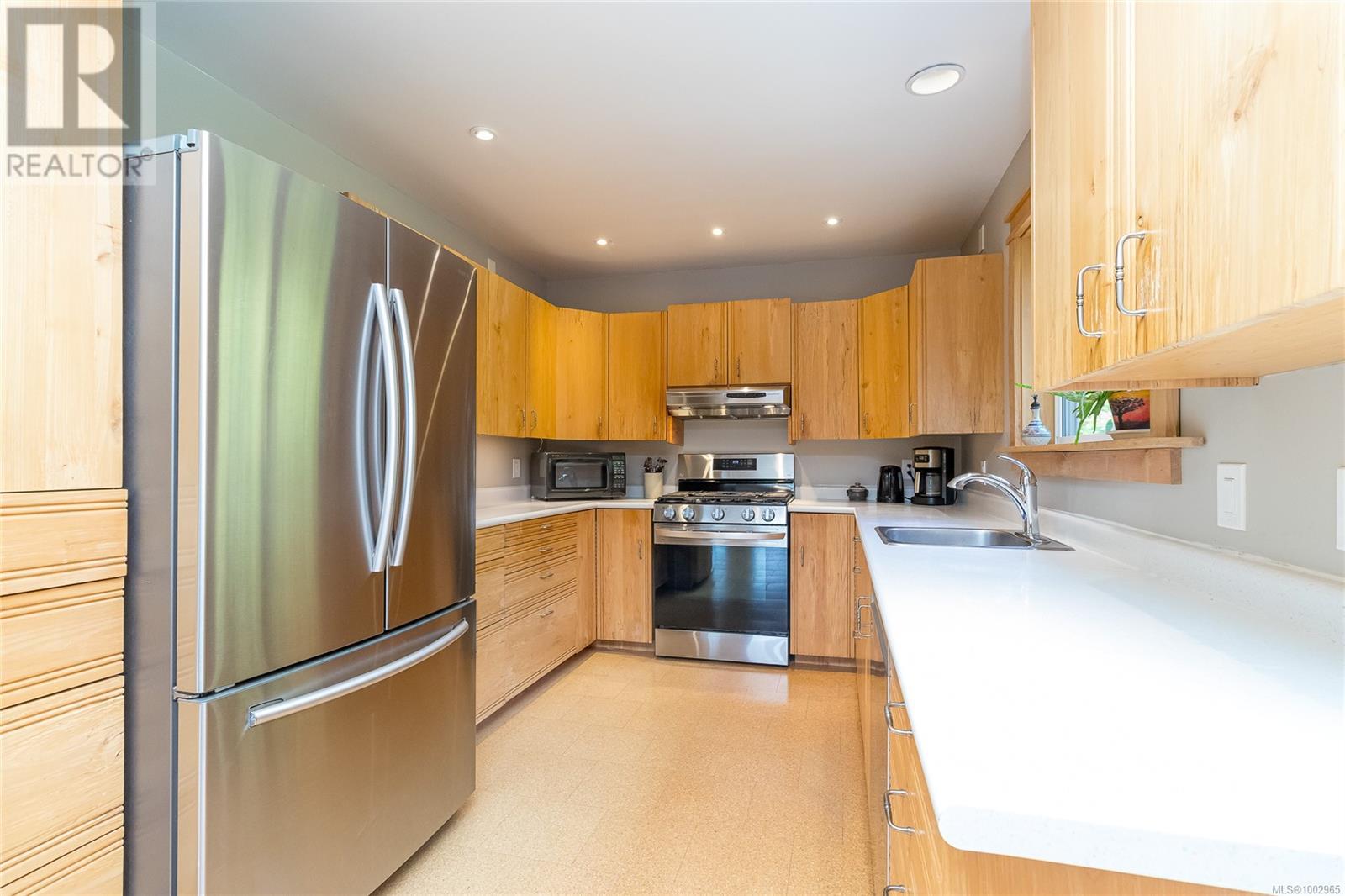 1537 Kalani Rd, Errington, British Columbia  V0R 1V0 - Photo 4 - 1002965
