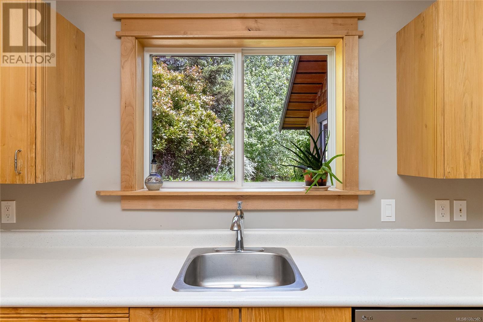 1537 Kalani Rd, Errington, British Columbia  V0R 1V0 - Photo 6 - 1002965