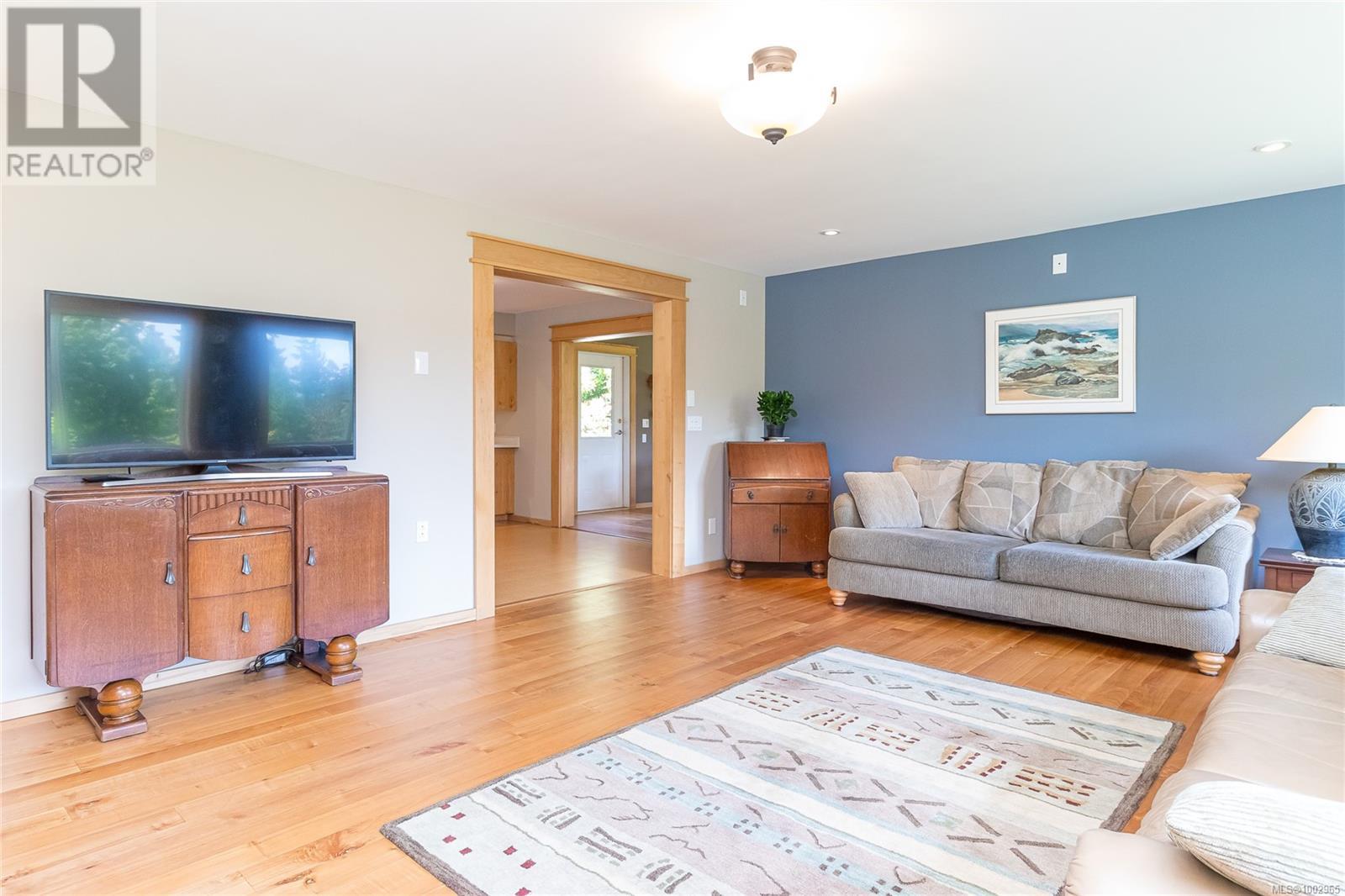 1537 Kalani Rd, Errington, British Columbia  V0R 1V0 - Photo 9 - 1002965