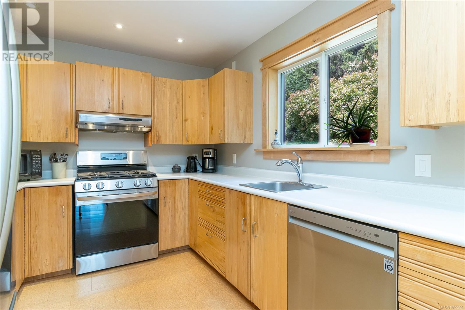 1537 Kalani Rd, Errington, British Columbia  V0R 1V0 - Photo 3 - 1002965