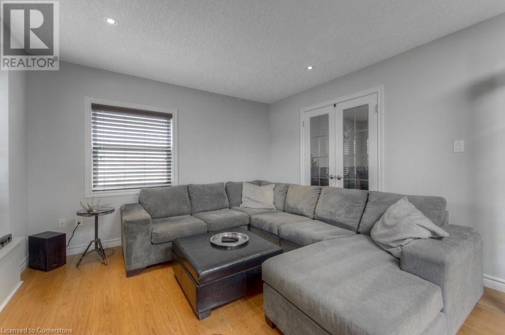 499 Rosemeadow Crescent, Waterloo, Ontario  N2T 2A3 - Photo 17 - 40740601