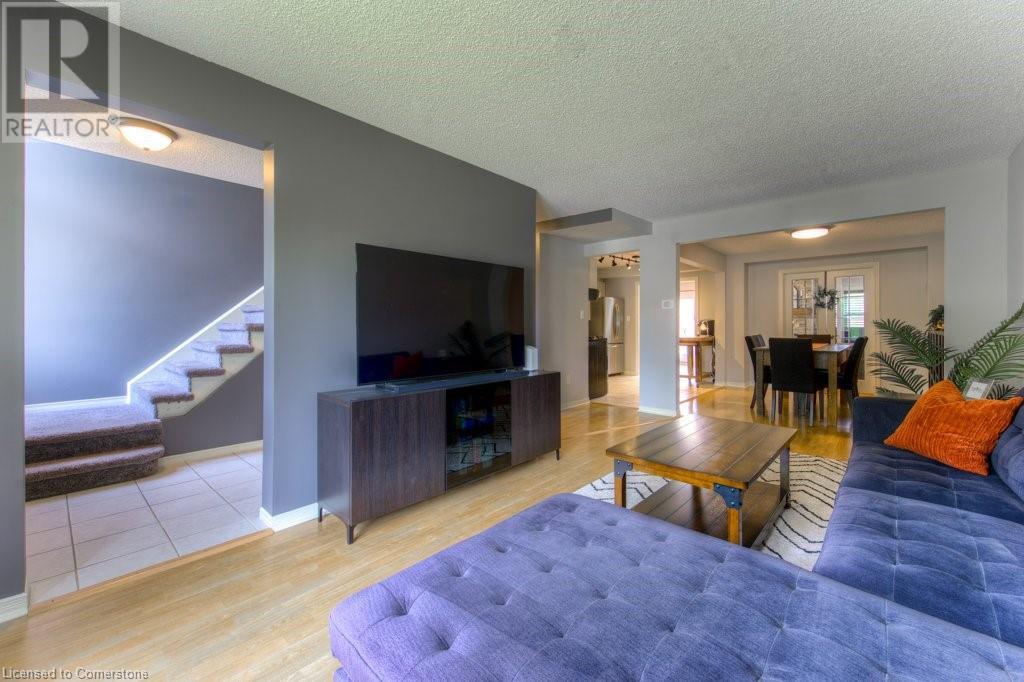 499 Rosemeadow Crescent, Waterloo, Ontario  N2T 2A3 - Photo 5 - 40740601