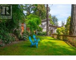 896 TAYLOR ROAD