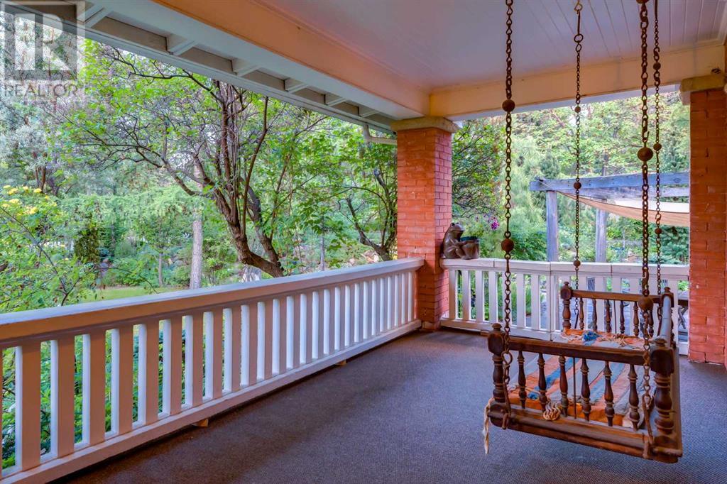 Property at 2209 Carleton Street SW image 3